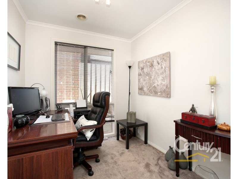12 Redmore Court, Berwick VIC 3806