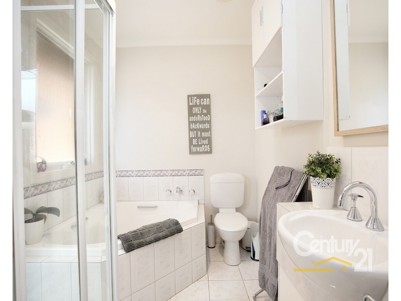 12 Redmore Court, Berwick VIC 3806