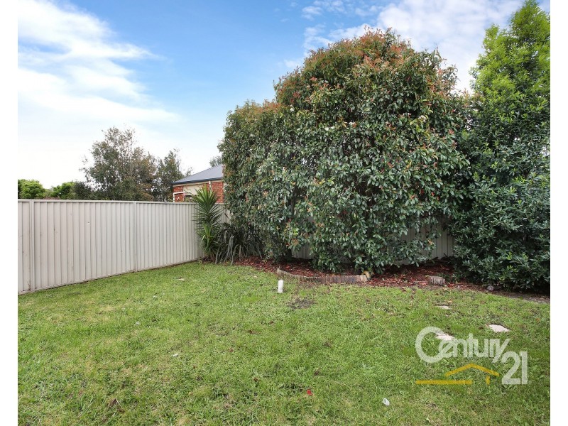 56 Oaklands Way, Pakenham VIC 3810
