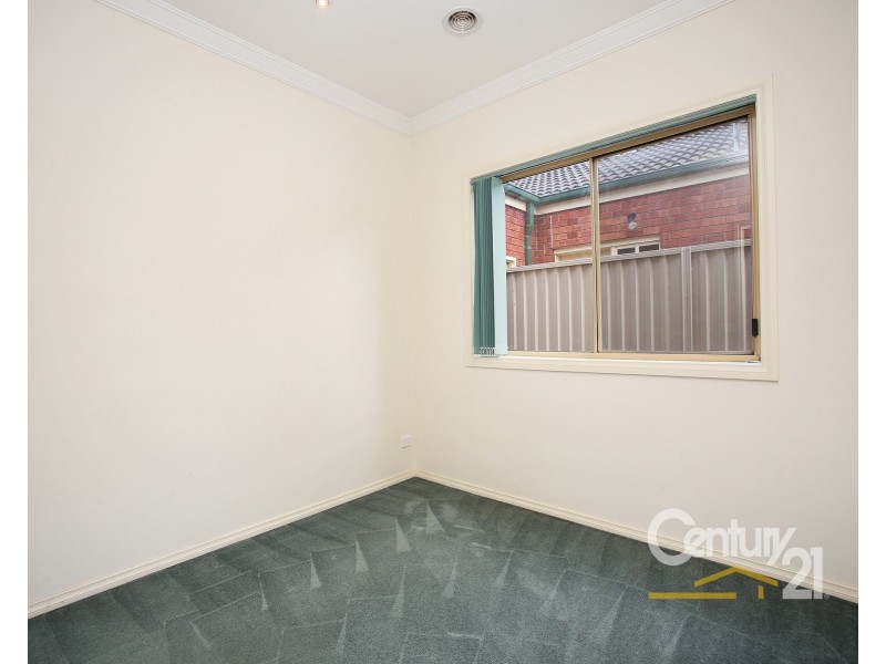 56 Oaklands Way, Pakenham VIC 3810