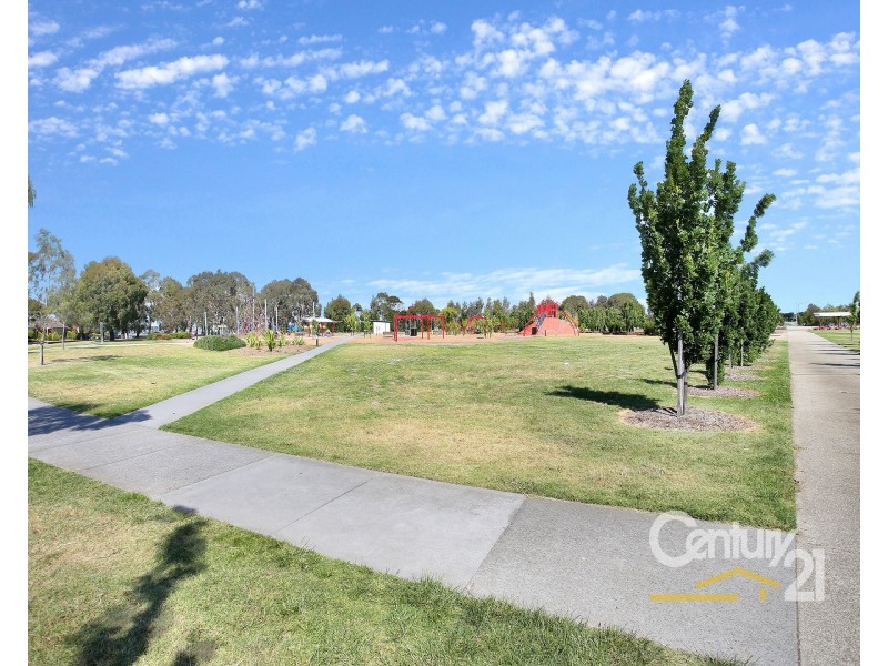 83 Golden Grove Drive, Narre Warren South VIC 3805