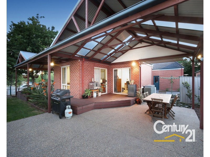 2 Ardblair Terrace, Narre Warren South VIC 3805