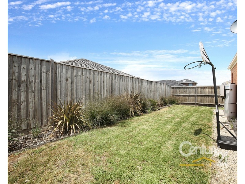 65 Macumba Drive, Clyde North VIC 3978