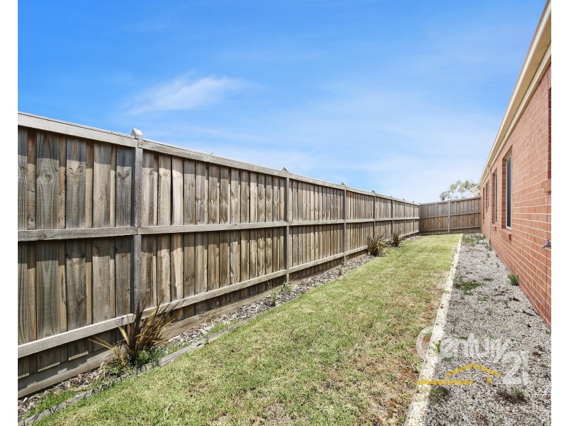 65 Macumba Drive, Clyde North VIC 3978