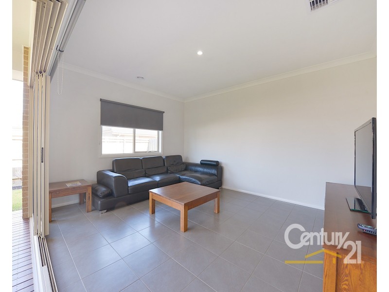 14 Jasmine Grove, Officer VIC 3809