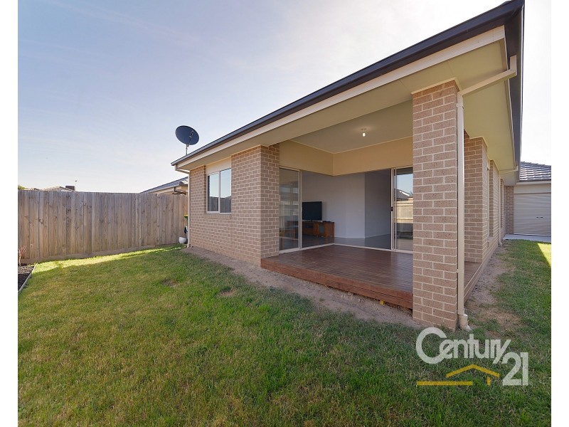 14 Jasmine Grove, Officer VIC 3809