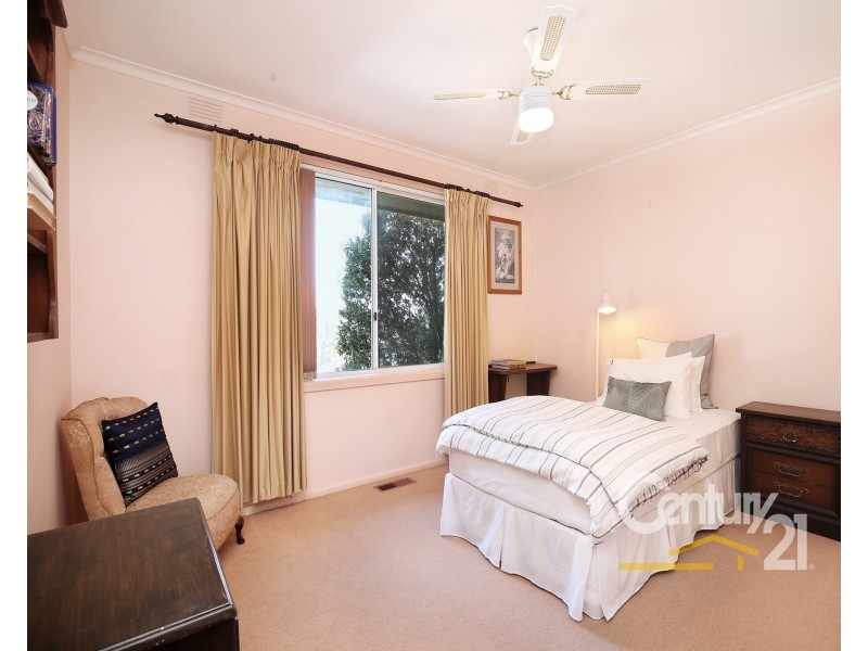 5 Glismann Road, Beaconsfield VIC 3807