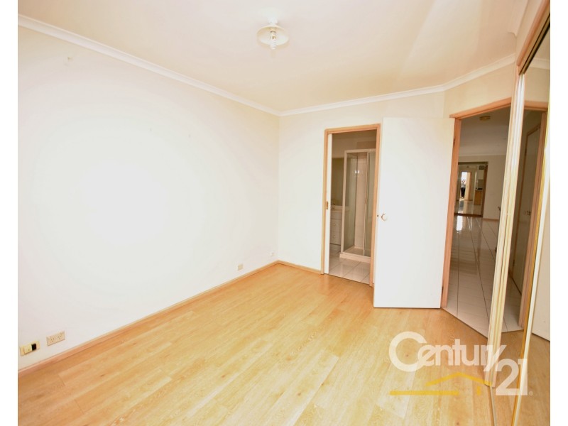 16 Strathaird Drive, Narre Warren South VIC 3805