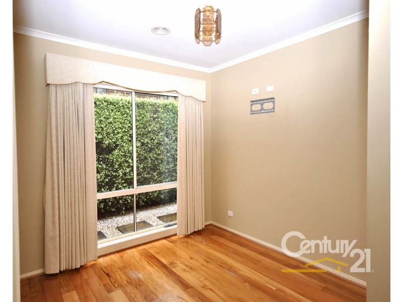 12 Snowgum Court, Narre Warren South VIC 3805