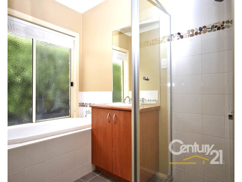 12 Snowgum Court, Narre Warren South VIC 3805