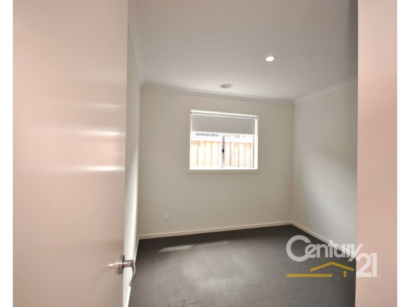 17 Celestine Drive, Officer VIC 3809