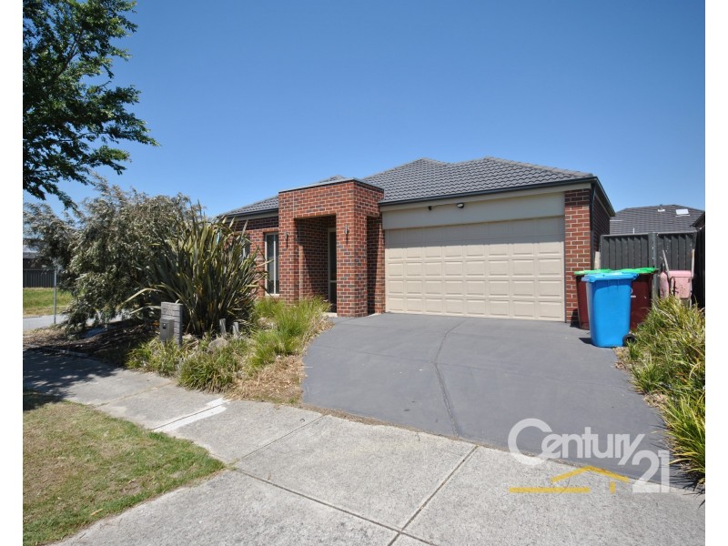 24 Kindred Avenue, Cranbourne North VIC 3977