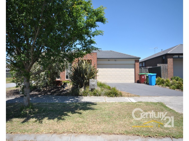 24 Kindred Avenue, Cranbourne North VIC 3977