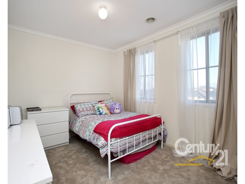 31 Chatswood Drive, Narre Warren South VIC 3805