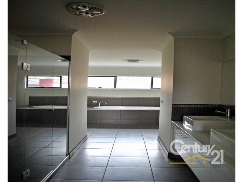 26 Bushlark Court, Berwick VIC 3806