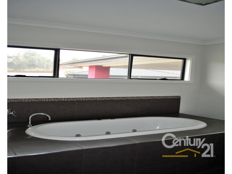 26 Bushlark Court, Berwick VIC 3806