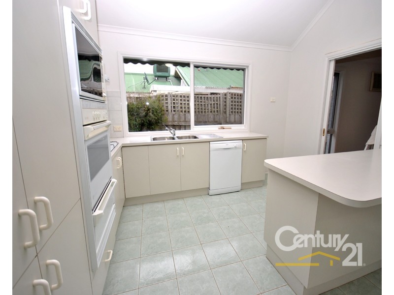 24 Chirnside Road, Berwick VIC 3806