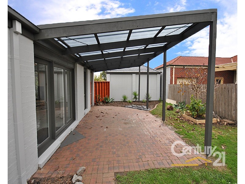 24 Chirnside Road, Berwick VIC 3806
