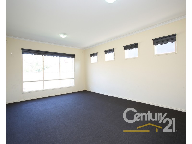 4 Mathoura Court, Berwick VIC 3806