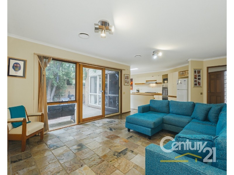 74 Avebury Drive, Berwick VIC 3806