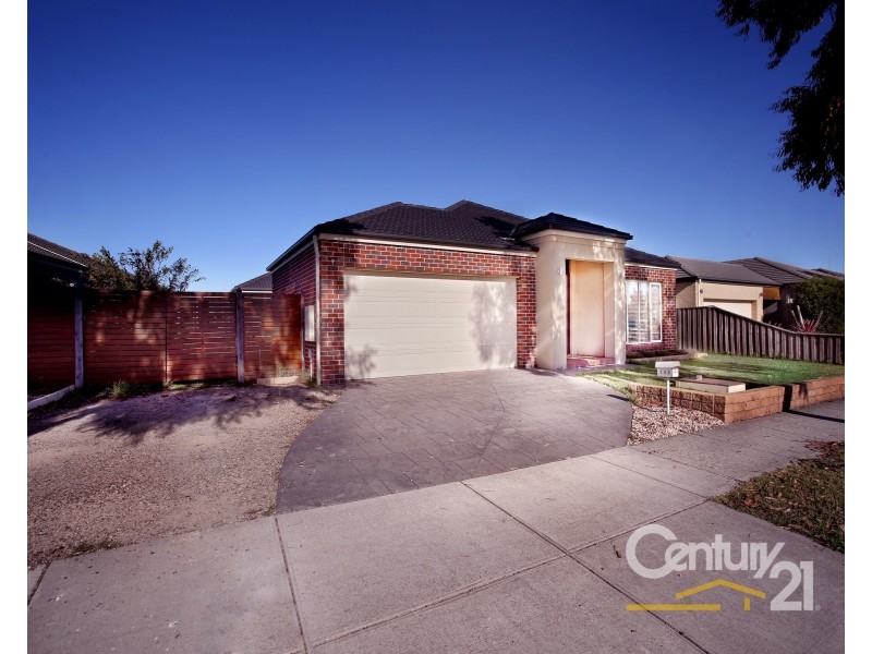 143 Viewgrand Drive, Berwick VIC 3806