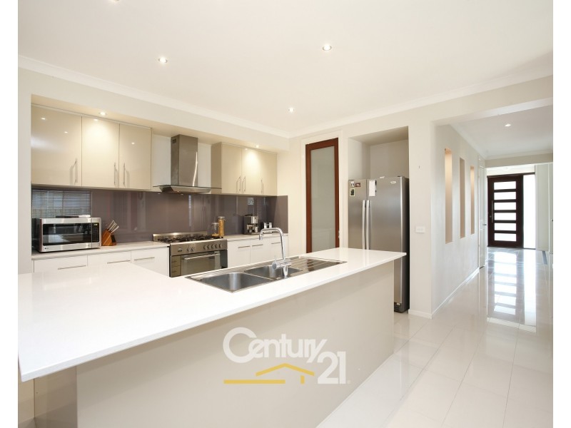 143 Viewgrand Drive, Berwick VIC 3806