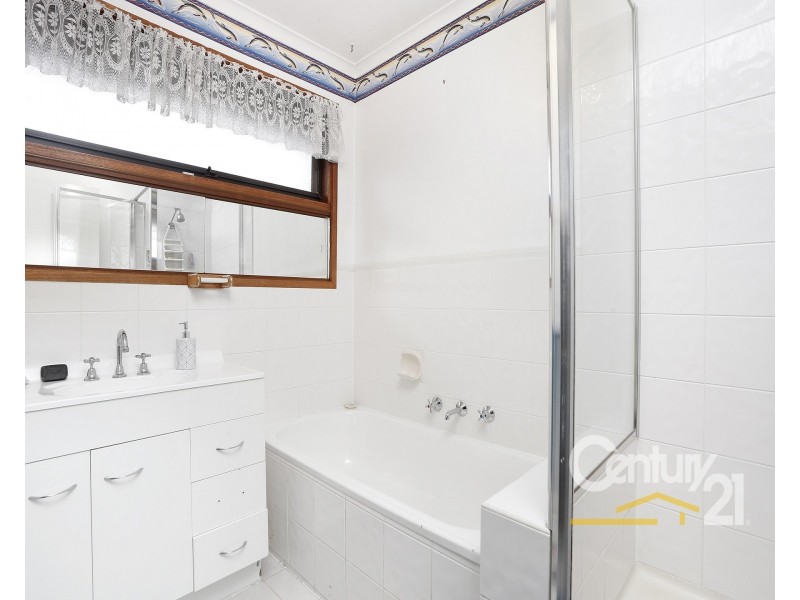6 Gray Street, Cranbourne North VIC 3977