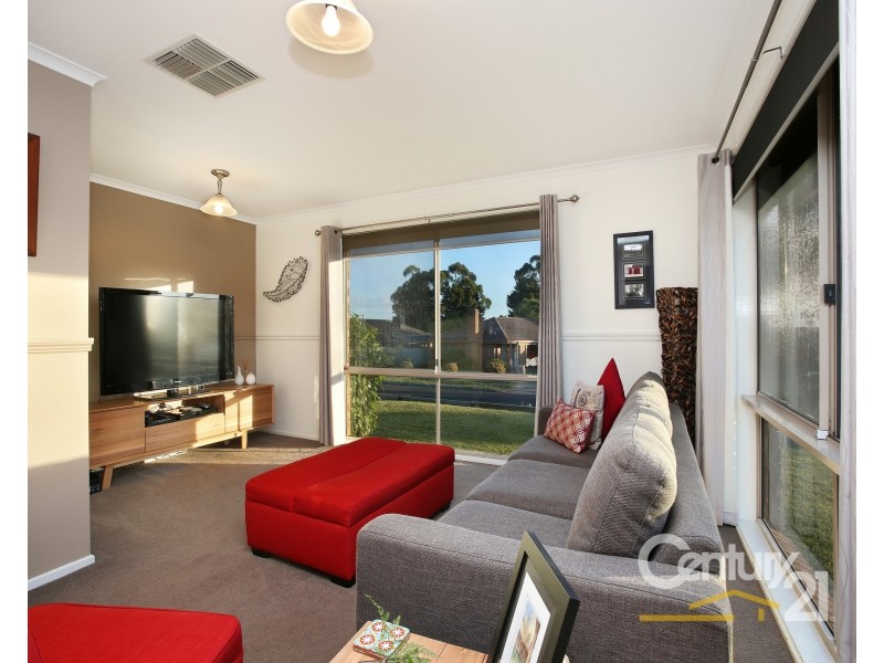 30 Bosco Close, Narre Warren VIC 3805