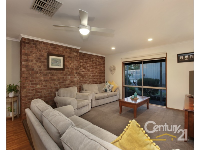 30 Bosco Close, Narre Warren VIC 3805