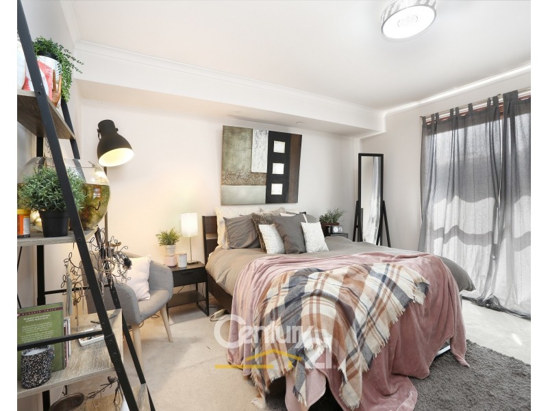 2/9 The Glade, Dandenong VIC 3175