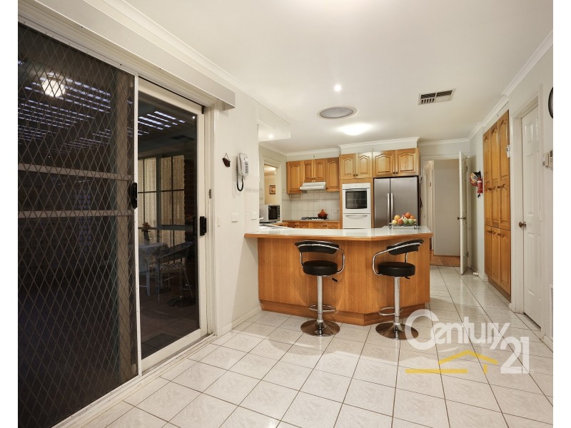 96 Avebury Drive, Berwick VIC 3806