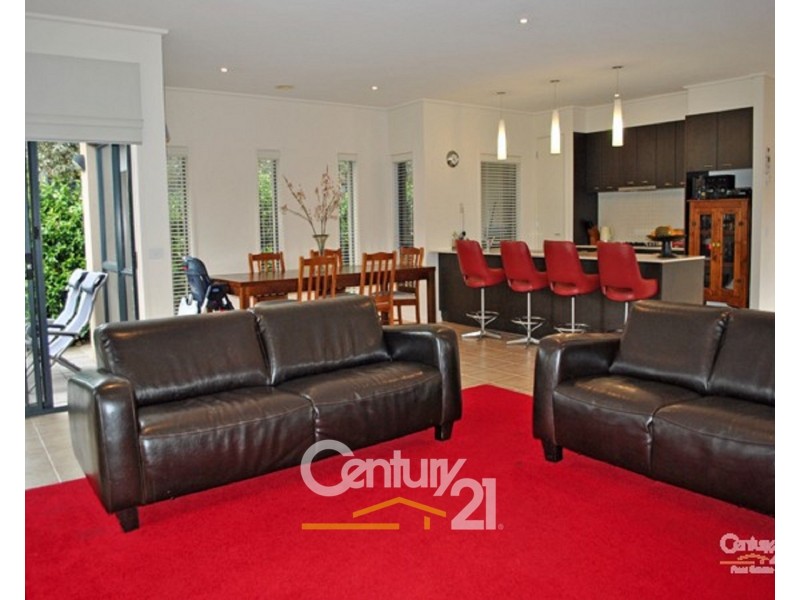 11 Greenhaven Terrace, Berwick VIC 3806