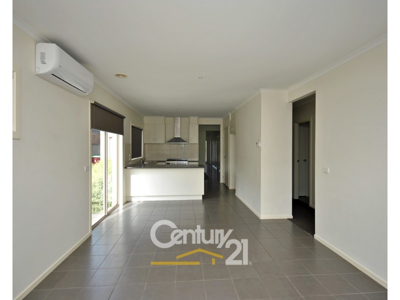 13 Appaloosa Drive, Clyde North VIC 3978