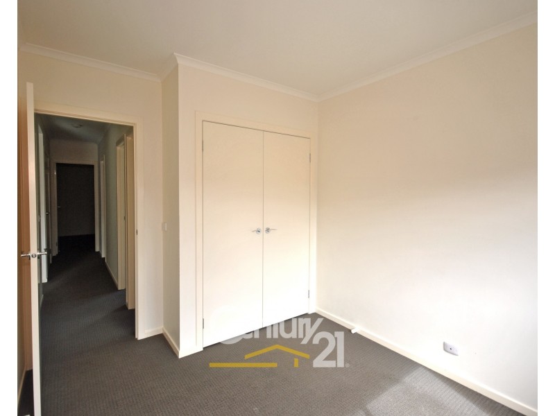 13 Appaloosa Drive, Clyde North VIC 3978