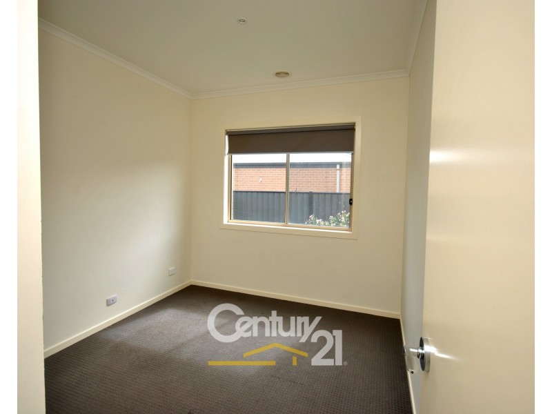 13 Appaloosa Drive, Clyde North VIC 3978