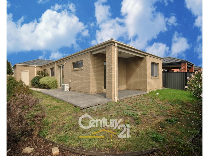 13 Appaloosa Drive, Clyde North VIC 3978