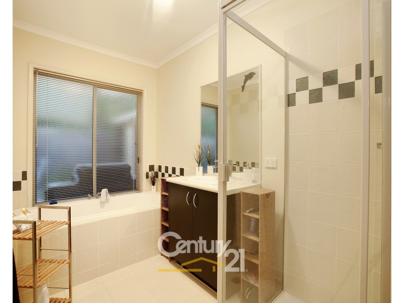 9 Thornley Drive, Berwick VIC 3806