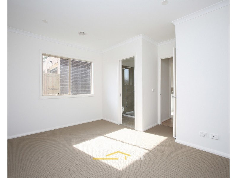20 Sarno Court, Cranbourne VIC 3977
