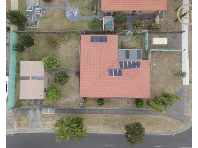 37 Blaxland Avenue, Cranbourne North VIC 3977