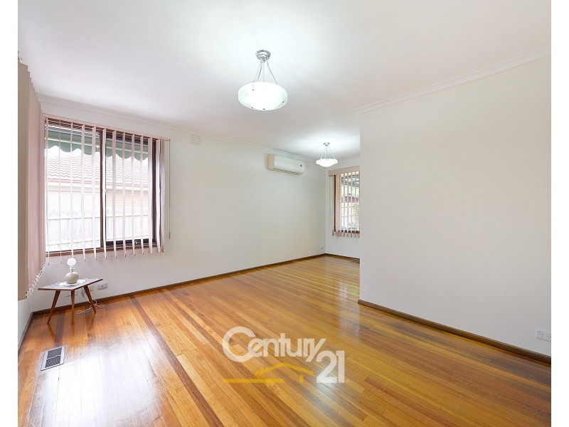 18 Floriana Avenue, Doveton VIC 3177