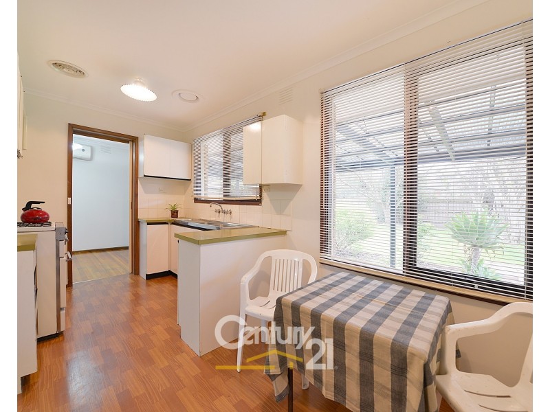 18 Floriana Avenue, Doveton VIC 3177