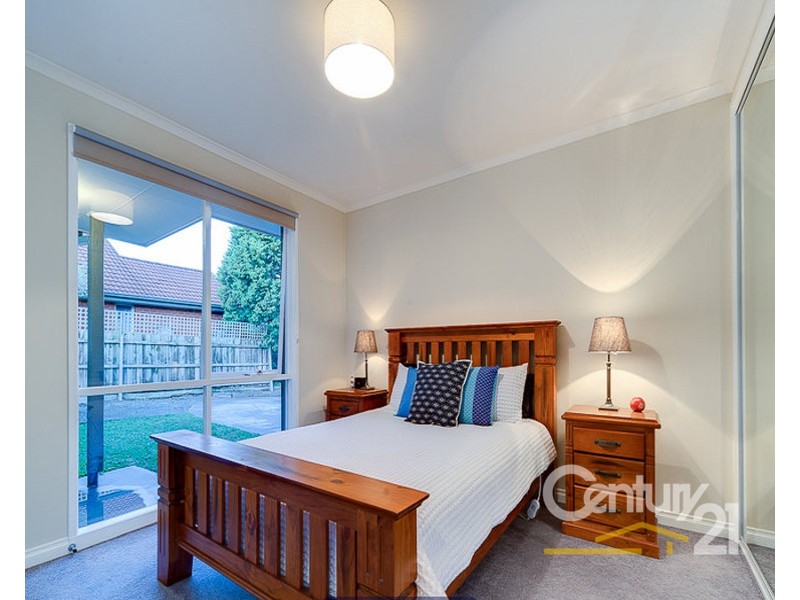 12 Sharpe Court, Berwick VIC 3806