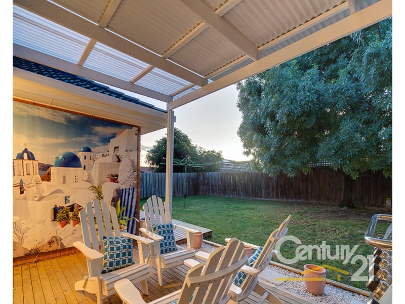 12 Sharpe Court, Berwick VIC 3806
