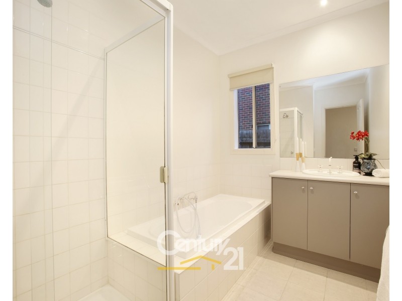 73 Ward Road, Berwick VIC 3806