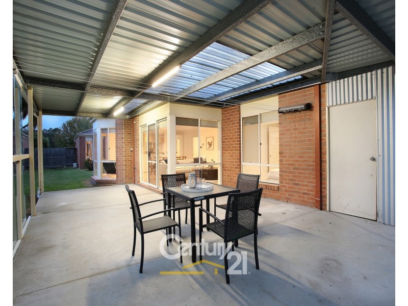 73 Ward Road, Berwick VIC 3806