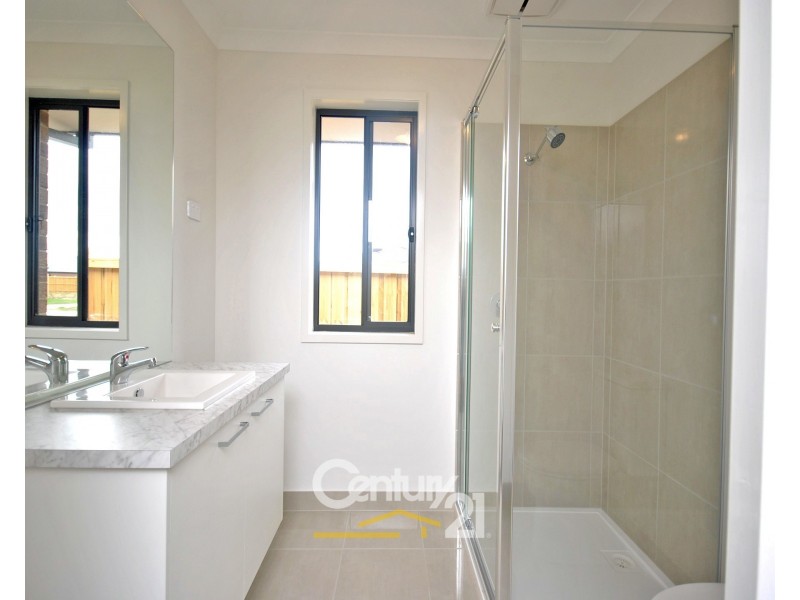 81 Heybridge Street, Clyde VIC 3978