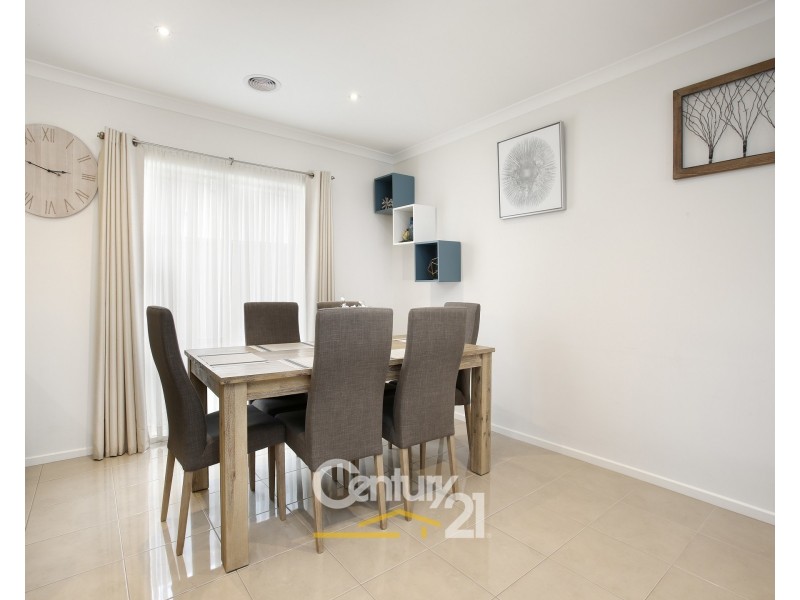 5  Tankard Drive, Cranbourne East VIC 3977