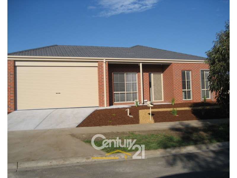 12 Glenisla Way, Berwick VIC 3806