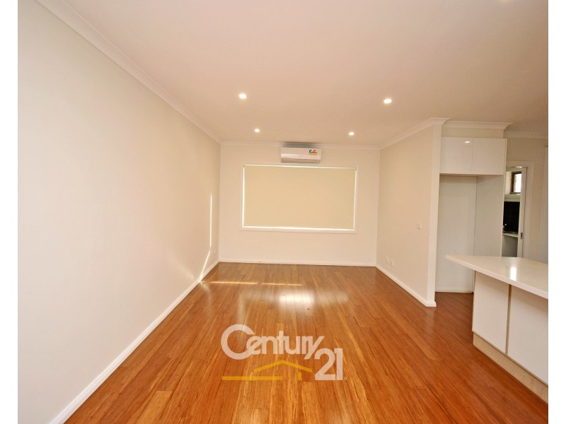 1/5 Alexander Street, Cranbourne VIC 3977