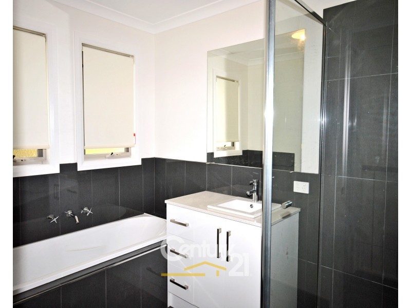 1/5 Alexander Street, Cranbourne VIC 3977